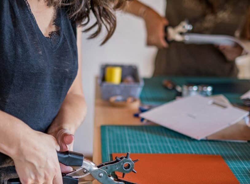 atelier maroquinerie portefeuille en cuir annecy chloe