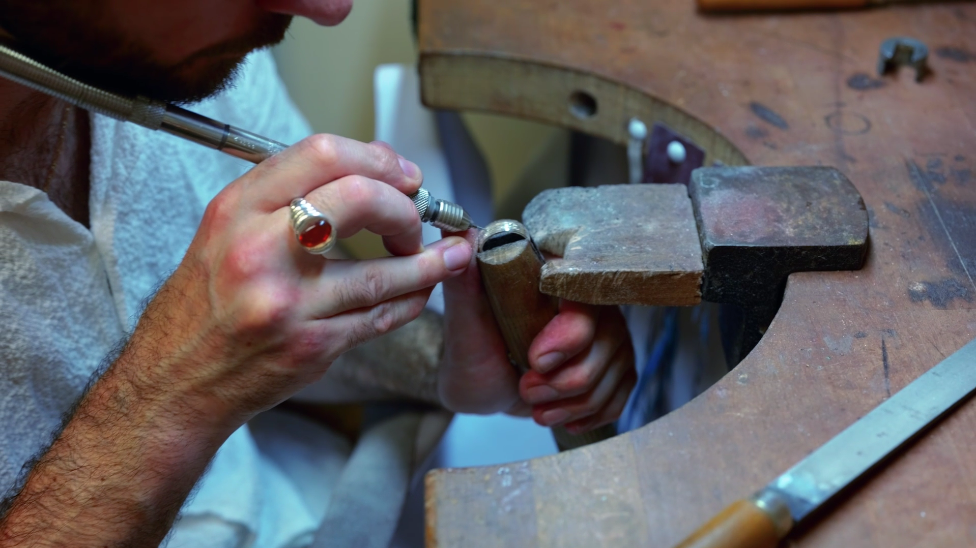 Cr ez Votre Bijou Artisanal Dans Un Atelier Bijou Pr s De Valence