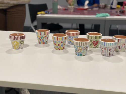 pot-de-fleur-en-mosaique-atelier-artisanat-grenoble-fabrikable